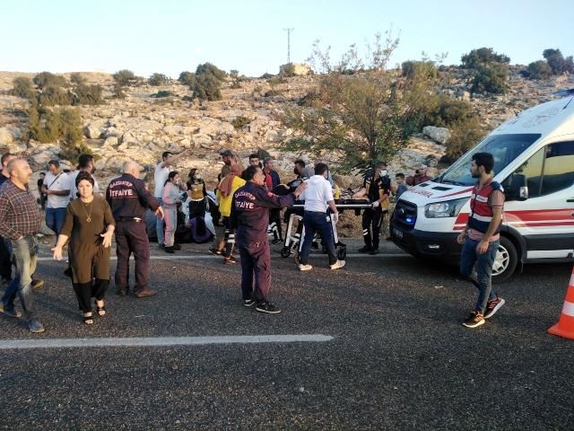 Genç müzik öğretmeni, trafik kazasında hayatını kaybetti